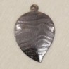 Breloque fine - Feuille incurvée - 23x15mm - Hématite