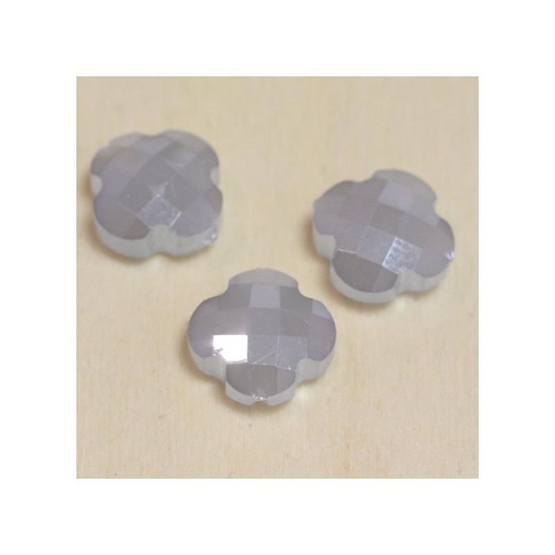 Perles en cristal à facettes  - Trèfle  12x12mm - Gris Clair Laiteux
