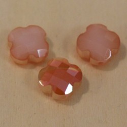 Perles en cristal à facettes  - Trèfle  12x12mm - Saumon Clair Laiteux