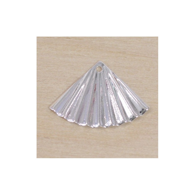 Sequin en métal - Triangle ondulé - 20x14mm - Argenté
