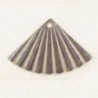 Sequin en métal - Triangle ondulé - 20x14mm - Bronze