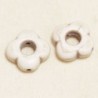Perle en pierre naturelle ou Gemme - Howlite - Fleur Evidée - 13*13mm