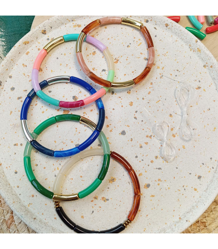 faire le plein de bracelets avec des perles mini tubes
